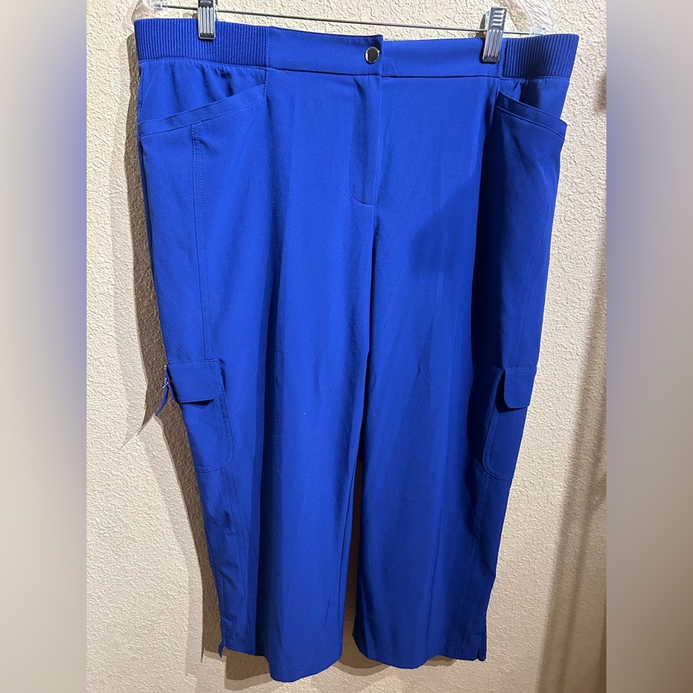 Zenergy by Chico's Cargo Capri